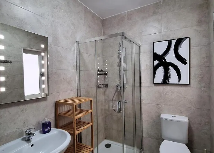 公寓 Bay Water 21 *