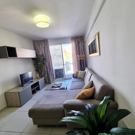 Bay Water 21 Apartment